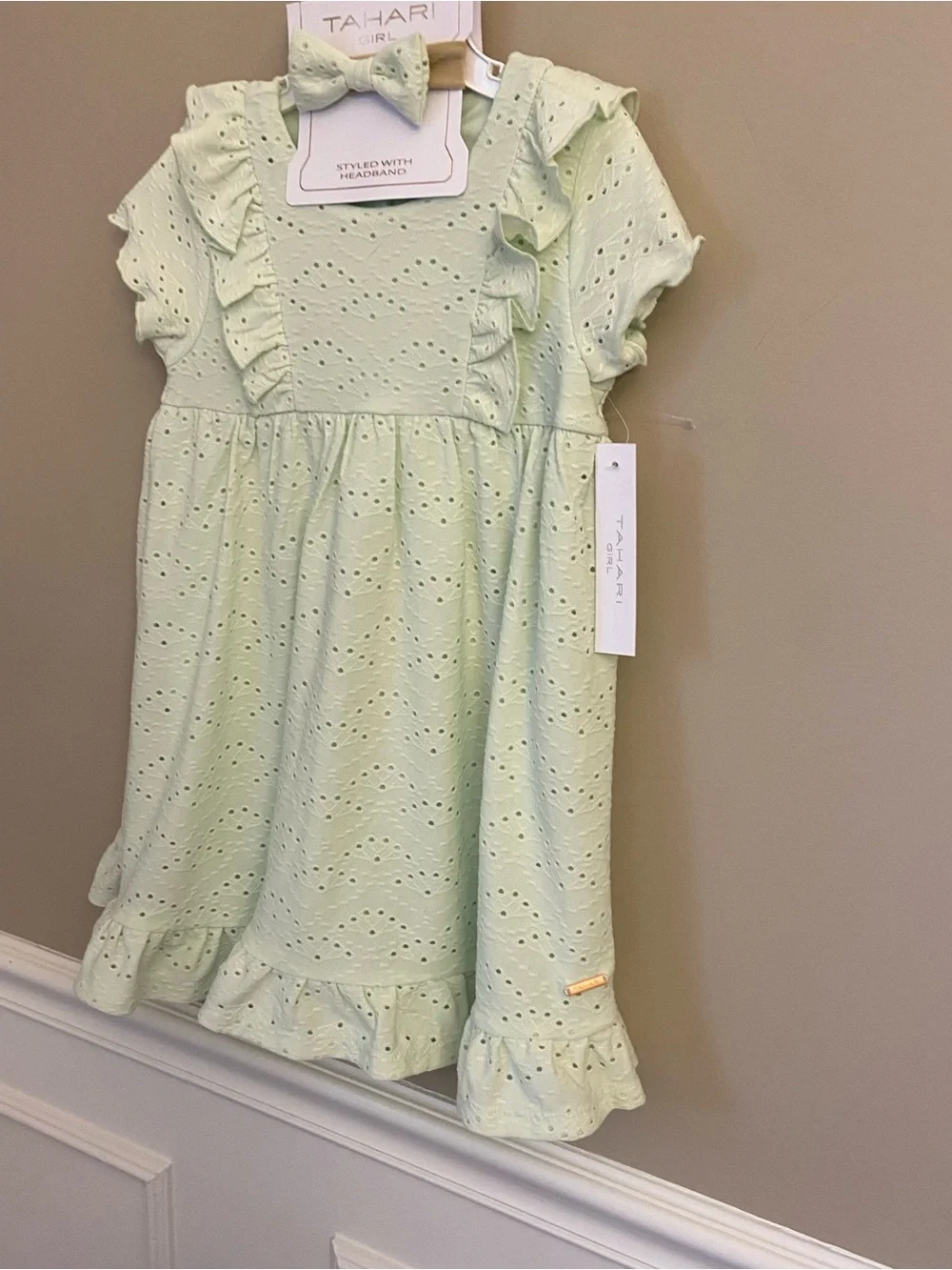 Tahari Girl Mint Eyelet Ruffle Dress with Bow Size 4T, NWT